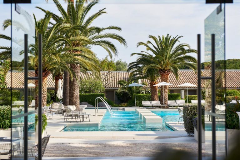 Boutique hôtel contemporain pour mariage à Saint Tropez