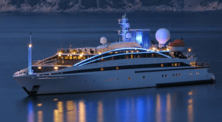 Luxury yacht rental for weddings near Monaco