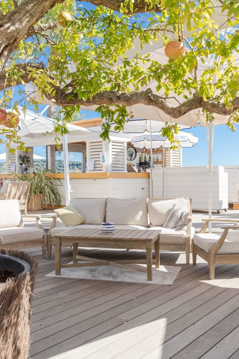 Le saint tropez : plage branchée pour mariage tendance