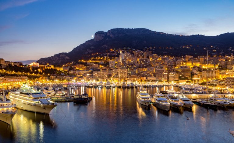 Luxury yacht rental for weddings near Monaco