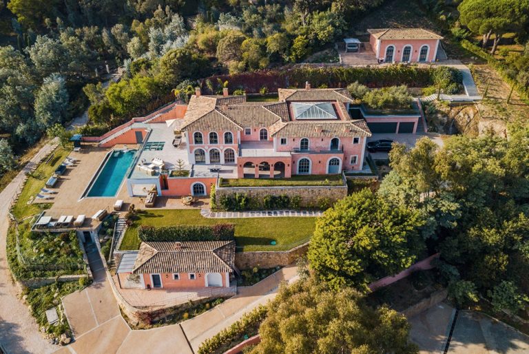 Villa Hélène : an incredible wedding venue in Cannes French Riviera