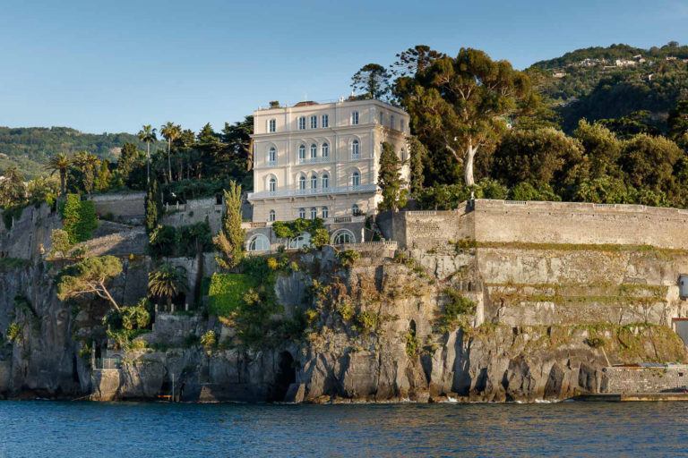 Villa Romana for luxury wedding near Naples